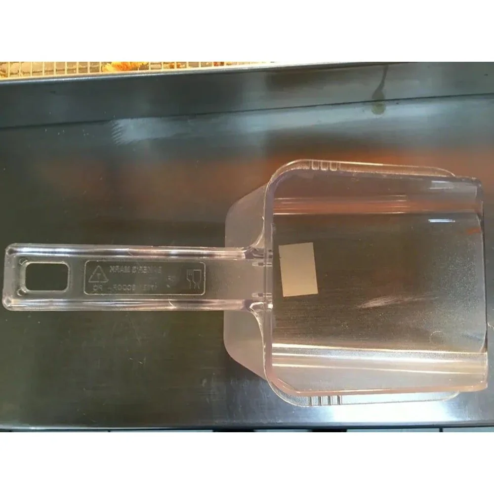 Large 32 oz. Scoop Great for Ice or Dry Ingredients -Clear PC Plastic Utility
